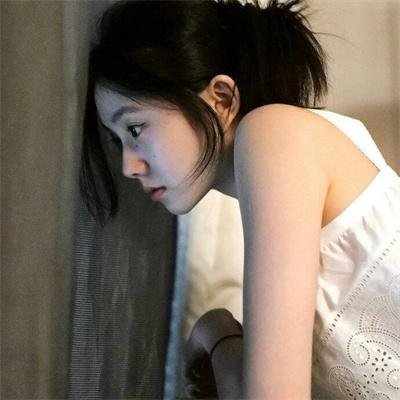 浴血红颜